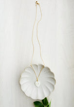 Load image into Gallery viewer, Pearl Heart // mother of pearl heart pendant necklace