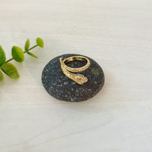 Load image into Gallery viewer, Sarpa // Snake coil ring size 6 gold
