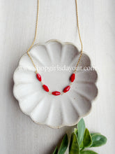 Load image into Gallery viewer, Red Currant // bicone glass necklace
