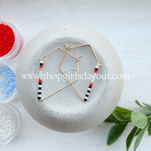 Load image into Gallery viewer, Between the Lines // weightless glass gold filled miyuki beaded hoops

