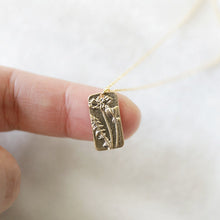 Load image into Gallery viewer, Kalyn Wild Flower necklace

