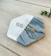 Load image into Gallery viewer, Sunburst post earrings
